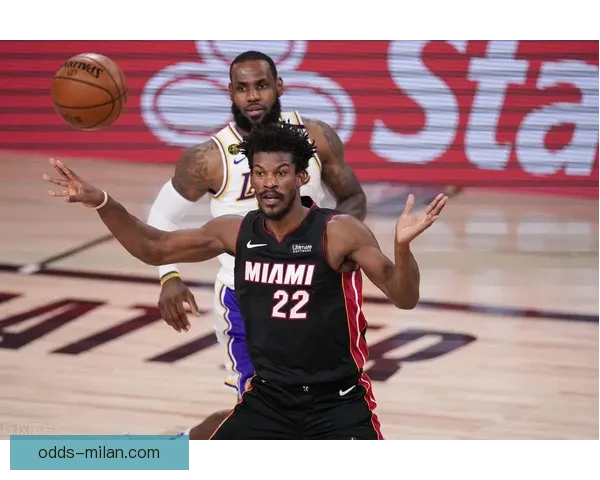 队友助攻风车扣篮得9分 未来我要更炫酷的扣篮来引领风潮