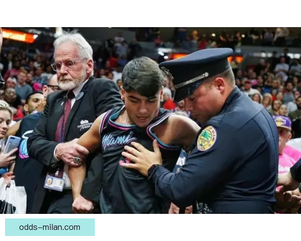 NBA罚款风波 庄神动作萨格斯扔牙套各被罚两万五千美元